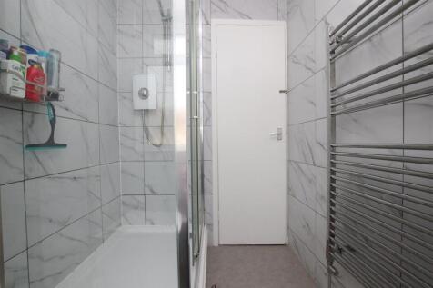 Shower Room_a.JPG