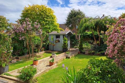 South Facing Rear Garden