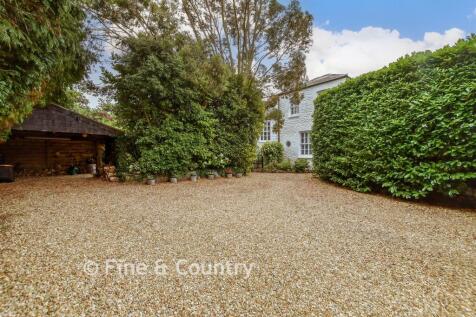 Driveway/Parking