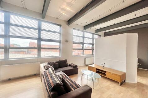 ** Zero Deposit Guarantee Available **
An exceptional fully furnished studio apartment on the first floor of this prestigious development in the heart of the Jewellery Quarter....