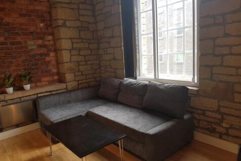 1 Bedroom Flat in HD1 3BZ