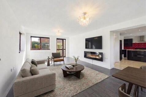 Lounge (Virtually Furnished)