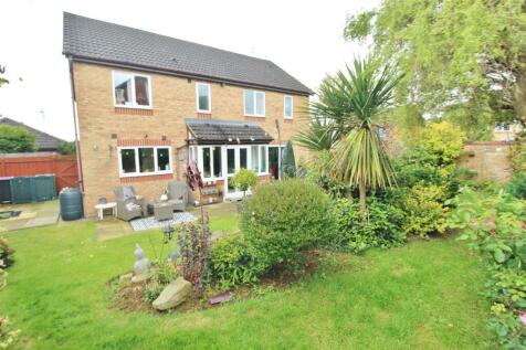 REAR GARDEN -