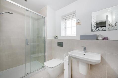 Bedroom Two En Suite