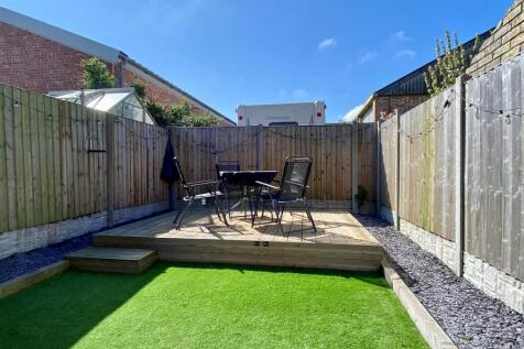 Rear garden.jpg