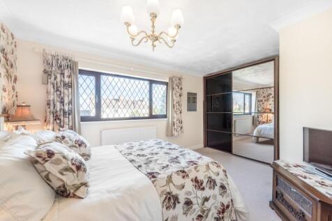 Double Besroom 2 With En-Suite