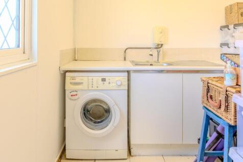 Garage / Workshop to the Rear of the Property