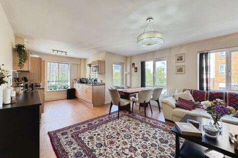 Reception/kitchen/dining area