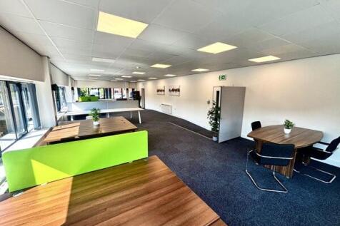 Office to rent in elland