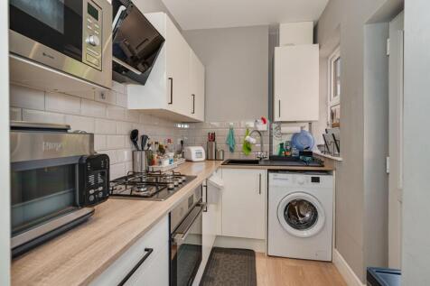 KITCHEN, DINER AND LIVING ROOM
