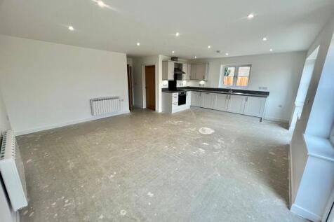 Open-Plan Living / Kitchen