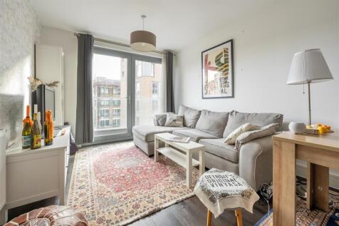 Boleyn Road, N16