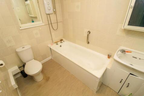 BATHROOM/W.C.