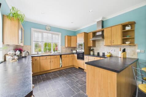 KITCHEN/ DINER