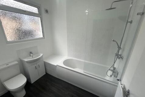 Bathroom - edited .jpg
