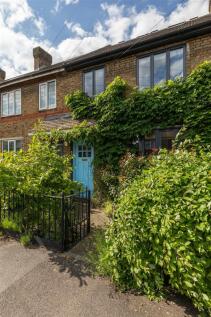 Penrhyn Avenue, E17