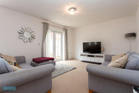 Sitting Room/Dining Room