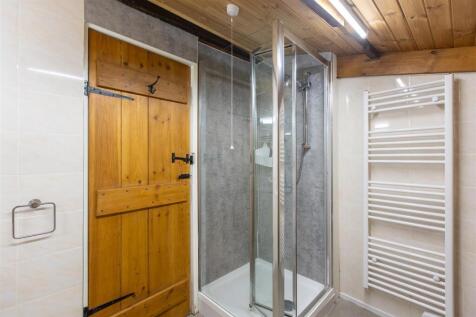 Wayside Cottage Shower Room-2.jpg