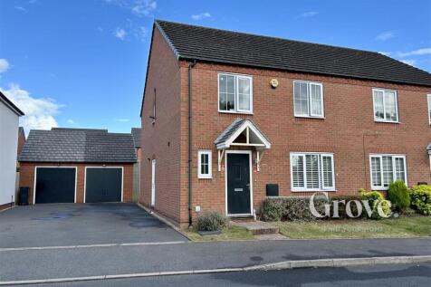 Thatchers Barn Drive Halesowen 2.jpg