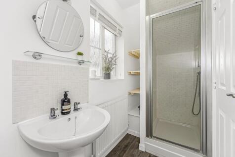 Shower Room (2).jpg