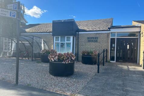 Office to rent in pickering