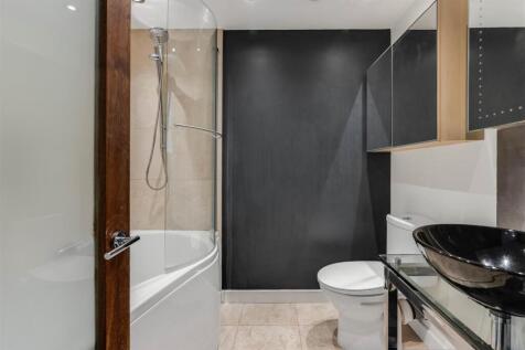 The Glass Building 105-18.jpg