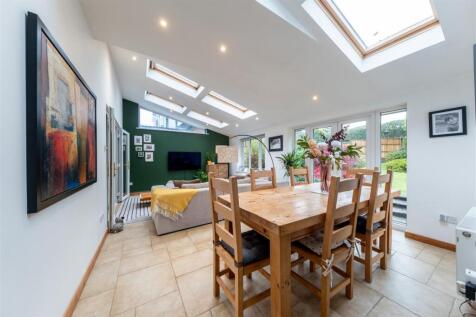 25 Walkers Lane-004.jpg