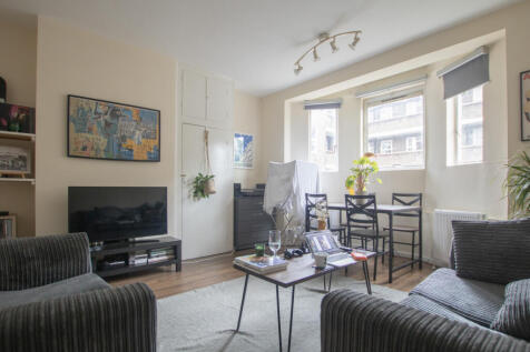 *** Very Spacious 3 Bed with Lounge ***
