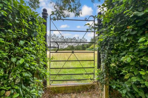 External Lifestyle Photograph