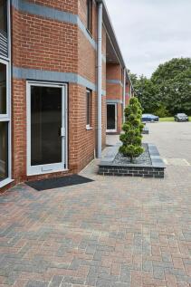 Brickfield Business Centre 19.jpg