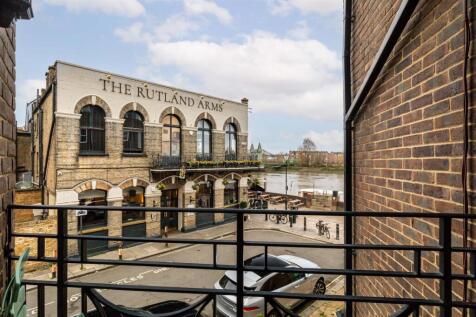 Blades Court-12.jpg