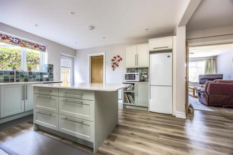 24 Saltmarsh Lane, Hayling Island-PorticoMarketing