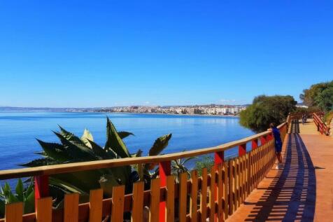 PROMENADE
