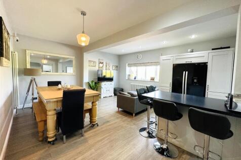 Living Kitchen Diner 3