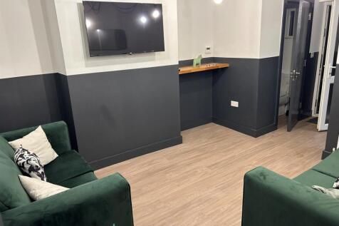 123 Downend_Living Room_2