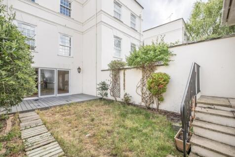 30-Beaufort-Close...