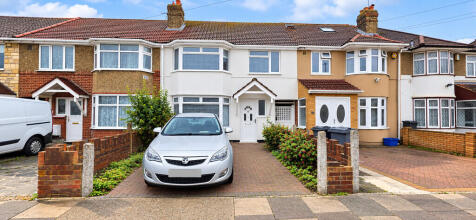 3 Bedroom Terraced in TW4 6NB