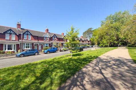Bicycle path opposite the house