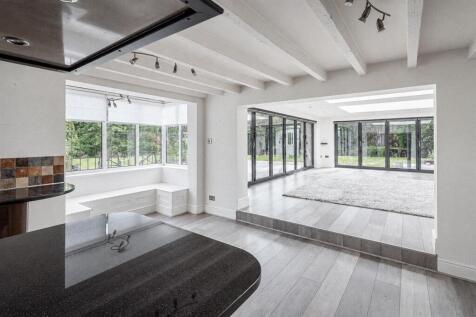 Fabulous Open Plan Living Kitchen