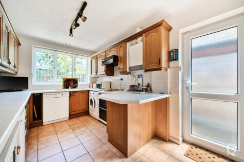 8509df95-7f79-4c9...