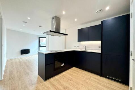 Kitchen pic 2.jpeg