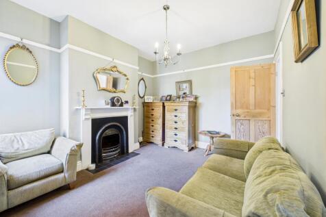 CAM05192G0-PR0123-STILL008