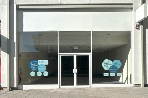 Retail Property (Shopping Centre) to rent in worksop