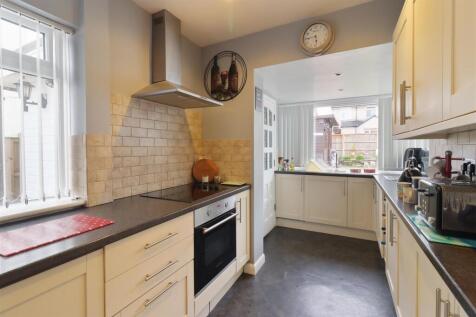 Extended Fitted Kitchen