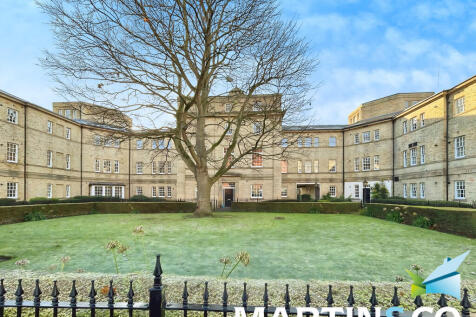 d3ab1276-WhatsApp...