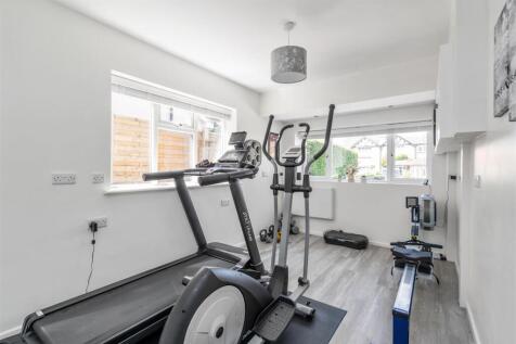 62 Aylesbury Road_34.jpg