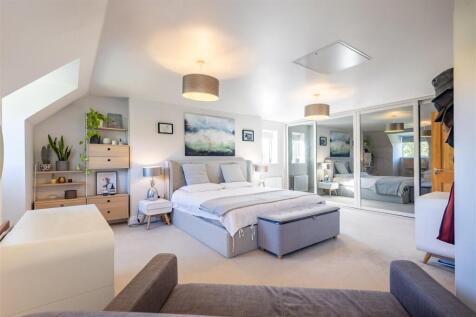 1 Boleyn Row (25).jpg