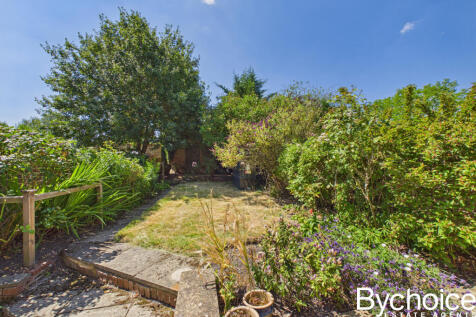 CAM05454G0-PR0203-STILL001