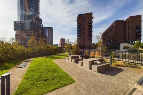 CAM01231G0-PR0080-STILL022