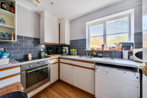 1375914-8-690cbd3...